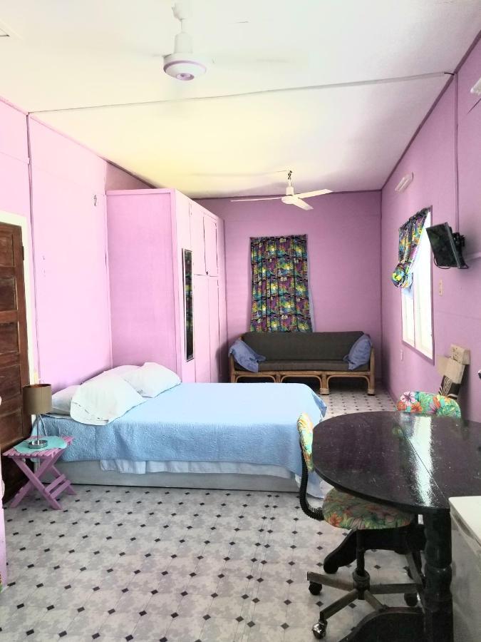 Chapito'S Apartment 1 Caye Caulker Extérieur photo